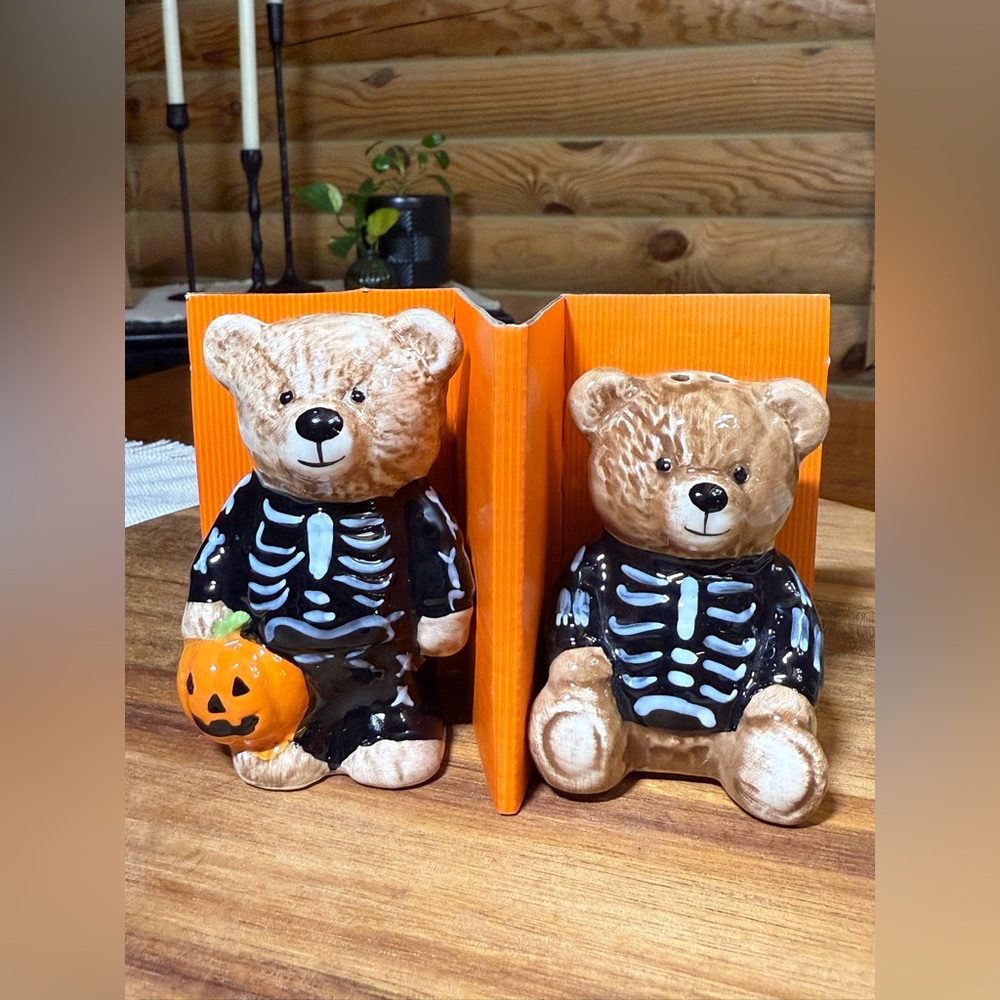 TEDDY BEAR SKELETON HALLOWEEN Salt and Pepper Shakers
